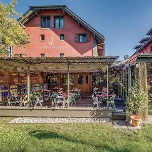 La Maison Rouge 3* Chambéry